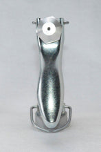 an image of a water sprayer with the misting nozzle attachment
